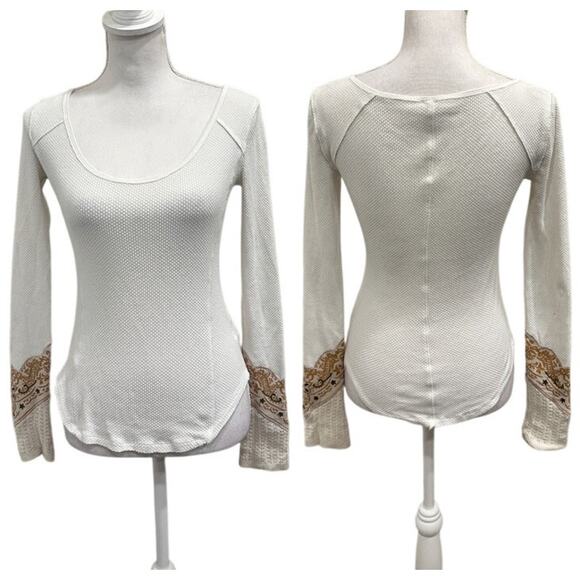 We The Free Tops - We the Free White Scoop Neck Waffle Knit Thermal Bandana Crochet Cuff Sz XS Boho